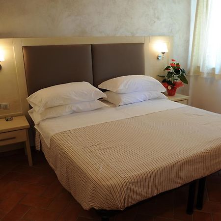 Super Relais Stella Hotel Signa Exterior photo